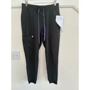 NWT Fabletics Womens Medium Short On Call Scrub Joggers Black Wister